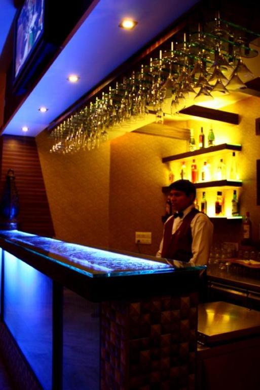 Hotel Jawahar Ulhāsnagar Екстериор снимка