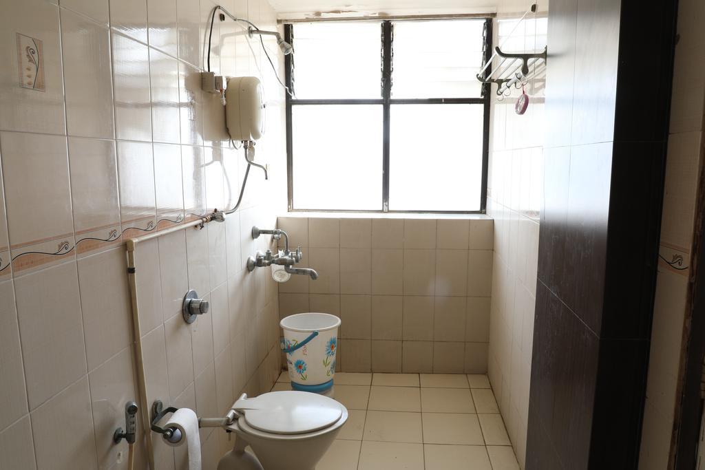 Hotel Jawahar Ulhāsnagar Екстериор снимка