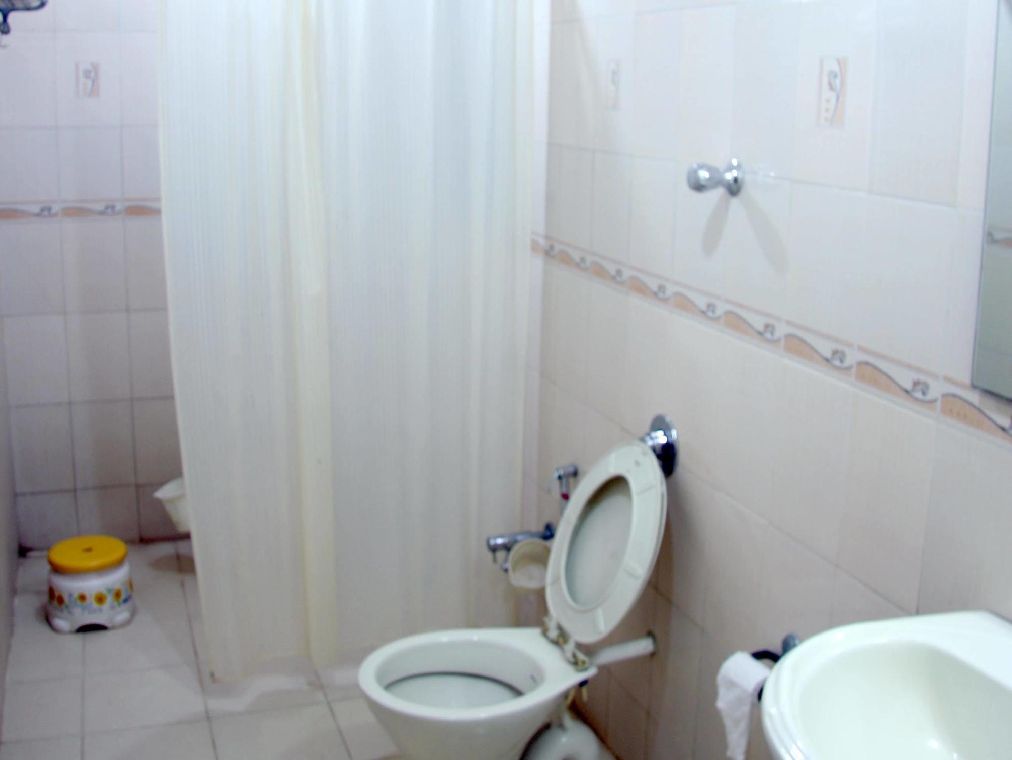 Hotel Jawahar Ulhāsnagar Екстериор снимка